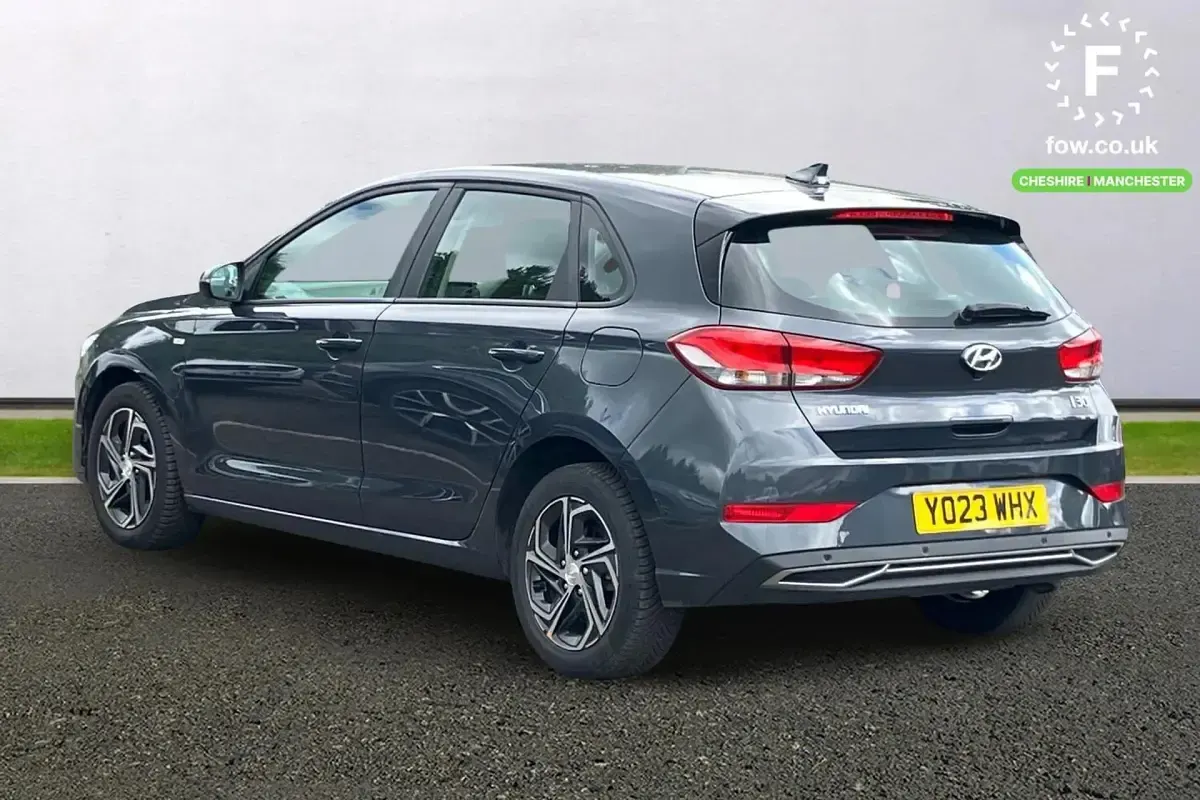 Used Hyundai i30 SE 120 HP (88 kW) 2023 Grey Hatchback