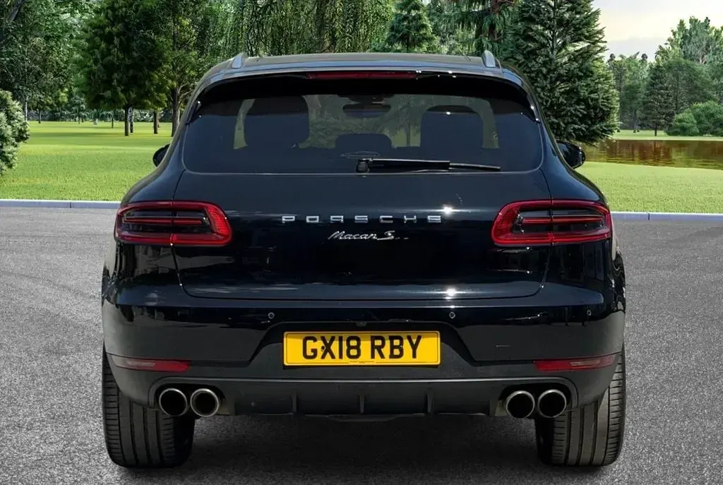 Used Porsche Macan 340 HP (250 kW) 2018 Black SUV