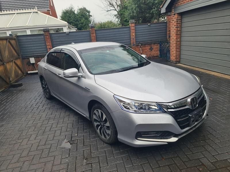 Silver Used 2014 Honda Accord Hybrid Sedan | £12,750 - Image 1/4