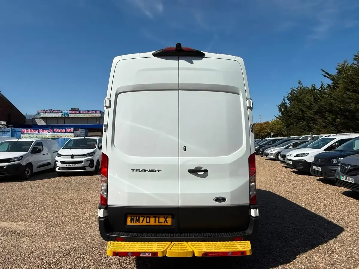 Used Ford Transit Trend 130 HP (95 kW) 2021 White Van