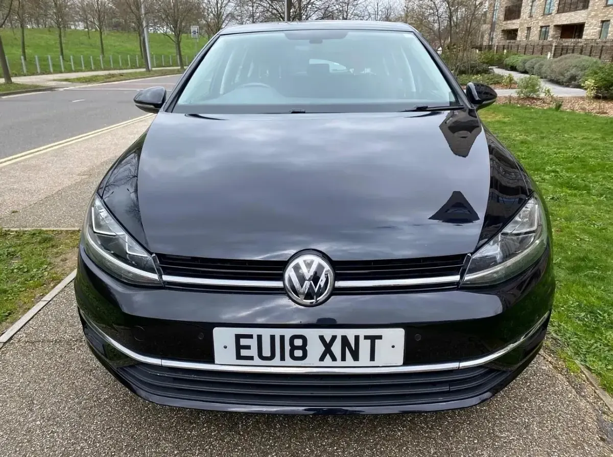 Used VW Golf VII SE 115 HP (84 kW) 2018 Black Hatchback