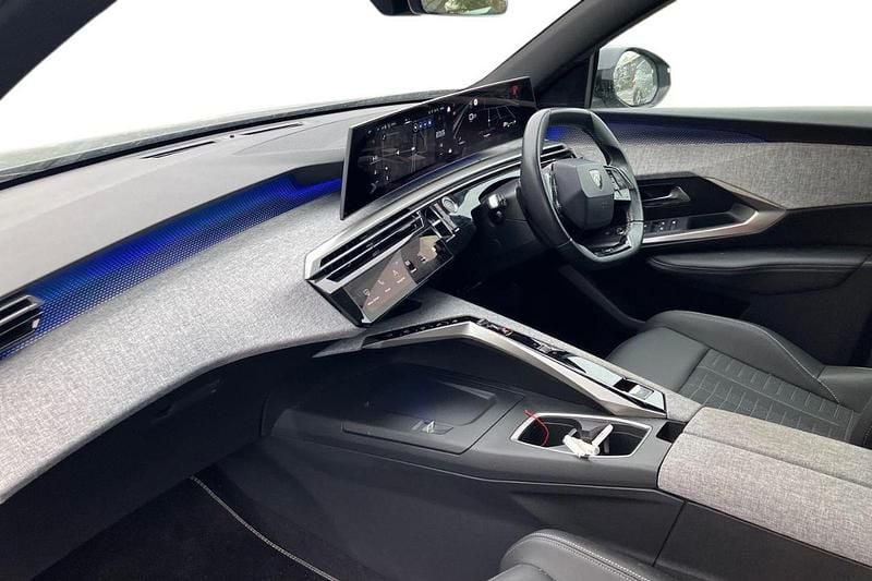 Used Peugeot 3008 GT 134 HP (98 kW) 2025 Blue SUV