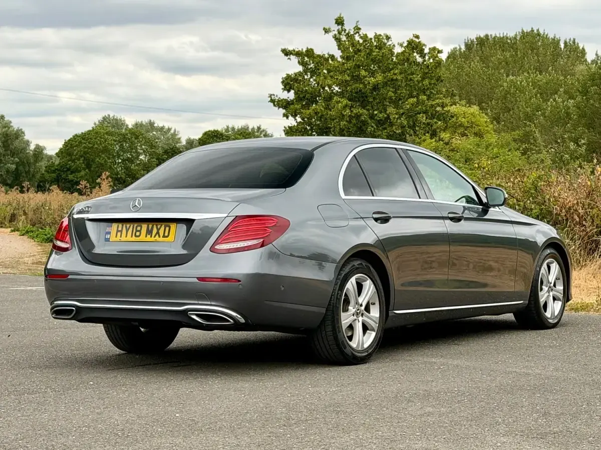 Used Mercedes E220 SE 194 HP (142 kW) 2018 Grey Sedan