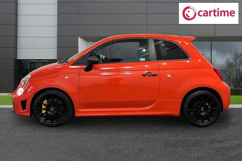 Used Abarth 695 180 HP (132 kW) 2023 Orange Hatchback