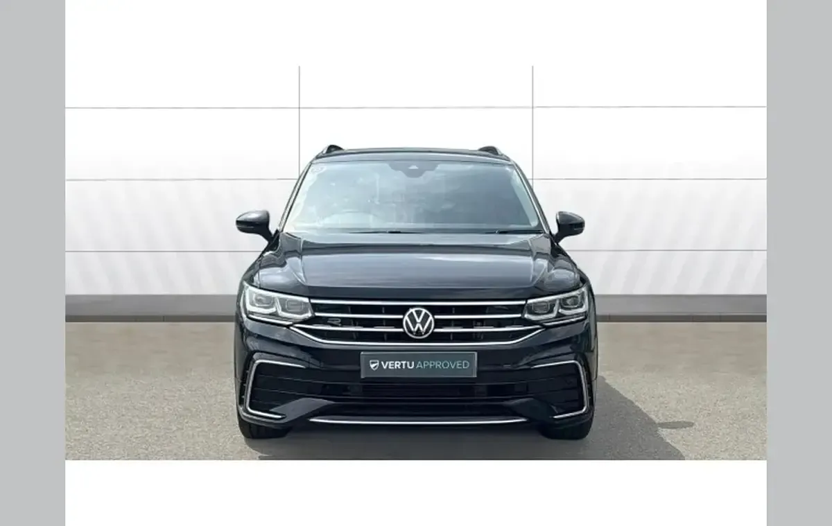 Used VW Tiguan R-line 200 HP (147 kW) 2021 Black SUV