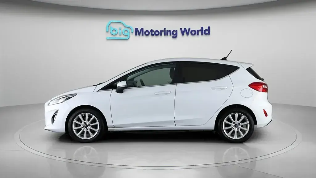 Usado Ford Fiesta Titanium 125 HP (91 kW) 2020 Branco Citadino