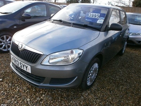 Grey Used 2013 Skoda Fabia Hatchback | £3,695 (Fair price) - Image 1/1
