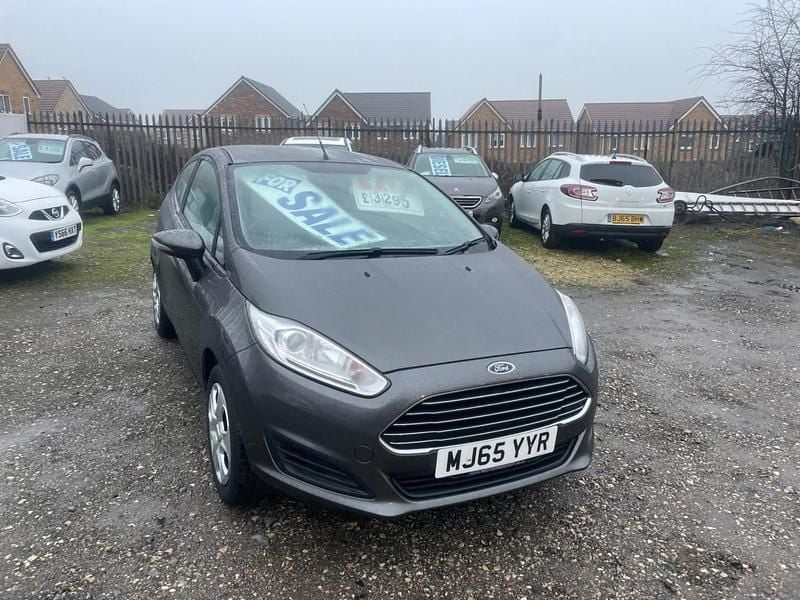 Used Ford Fiesta Style 82 HP (60 kW) 2015 Grey Hatchback