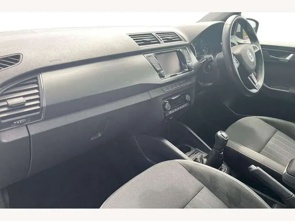 Used Skoda Fabia SE L 75 HP (55 kW) 2019 Hatchback