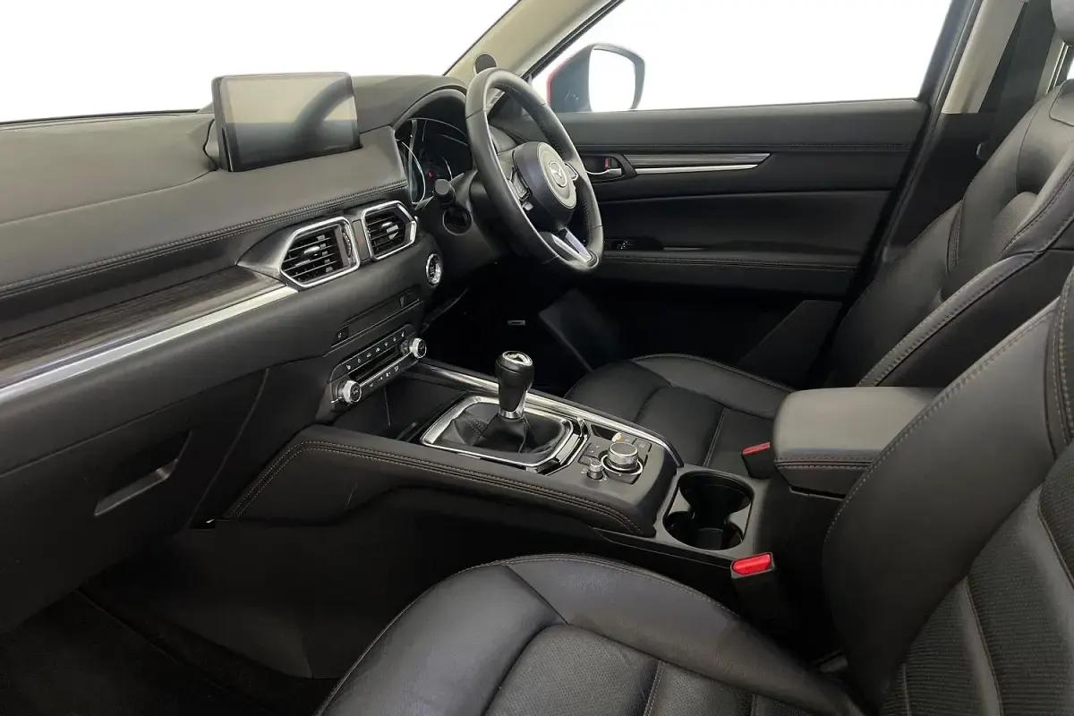 Second-hand Mazda 6 Exclusive-Line 165 CP (121 kW) 2024 Roșu Break