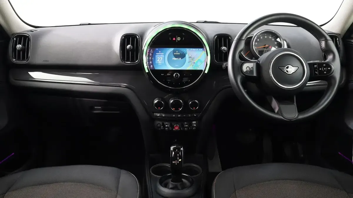 Used Mini Cooper Countryman Classic 134 HP (98 kW) 2022 Silver SUV