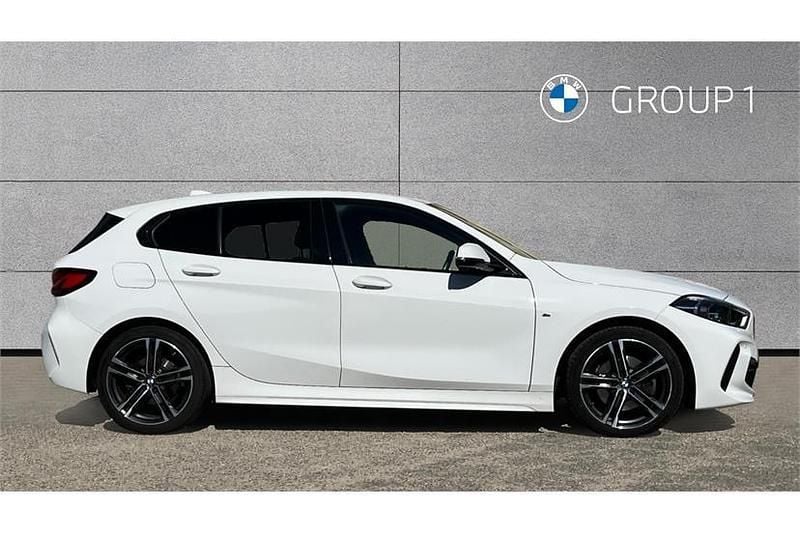Used BMW 118 M Sport 136 HP (100 kW) 2021 White Hatchback