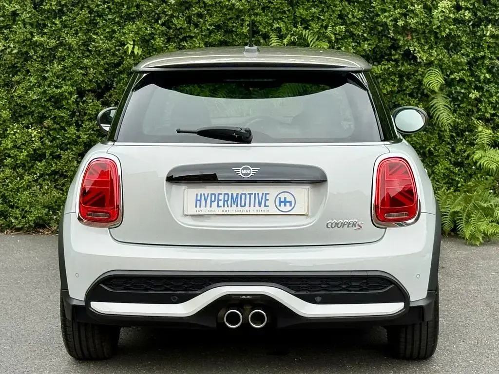 Used Mini Cooper S Exclusive 178 HP (130 kW) 2022 Silver Hatchback