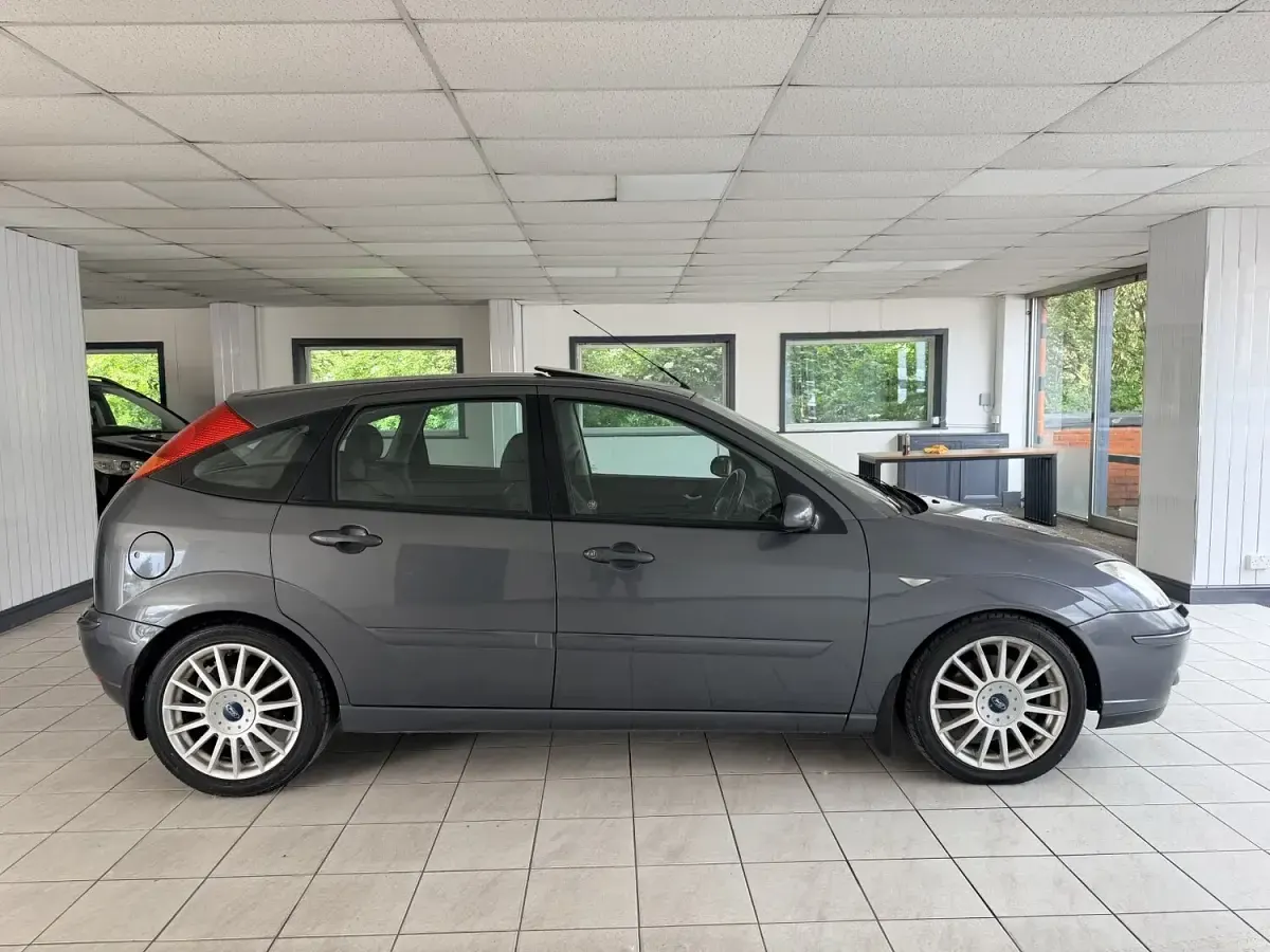 Used Ford Focus ST 2003 Grey Hatchback