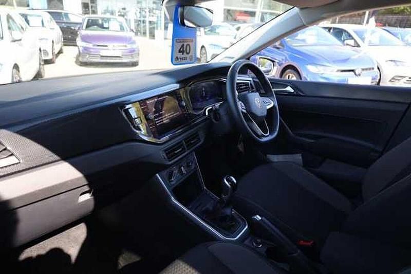 Used VW Polo 95 HP (69 kW) 2024 Hatchback