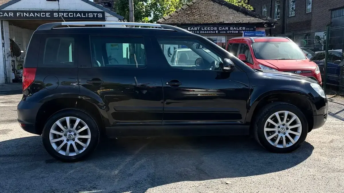 Used Skoda Yeti Elegance 170 HP (125 kW) 2012 Black SUV