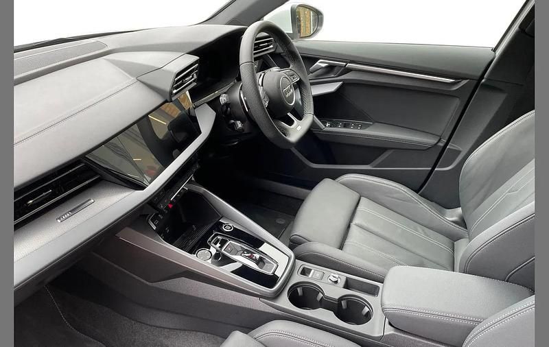 Used Audi A3 S-Line 147 HP (108 kW) 2025 White Hatchback