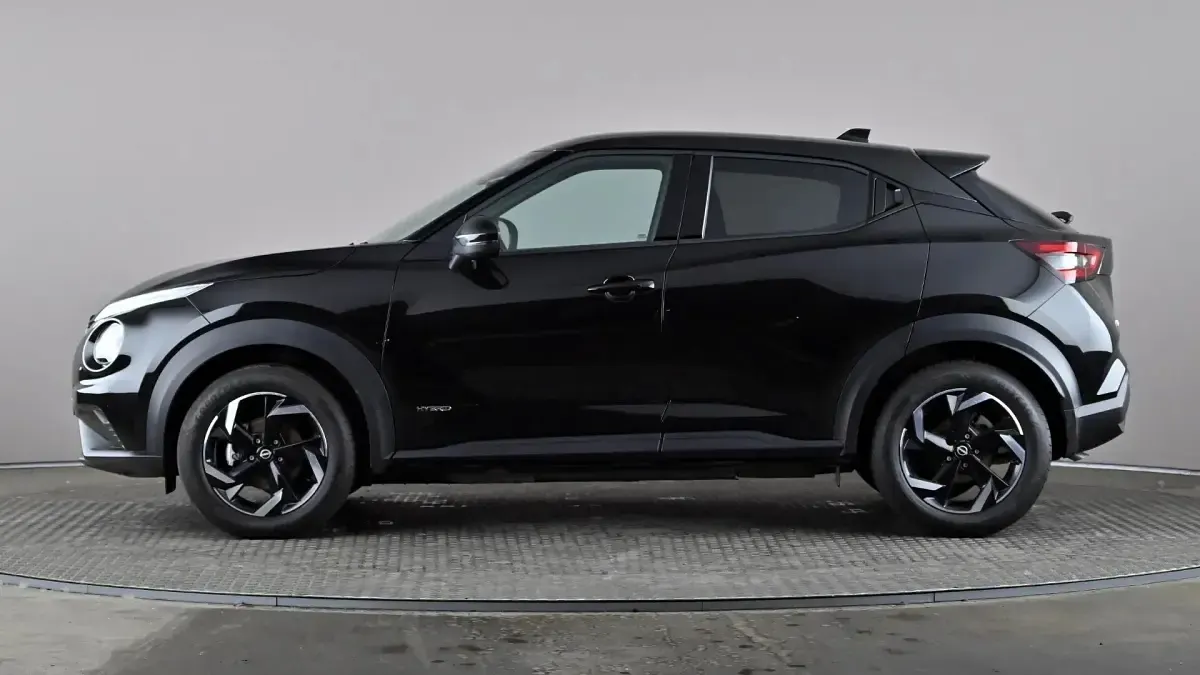Used Nissan Juke N-Connecta 143 HP (105 kW) 2024 Black SUV