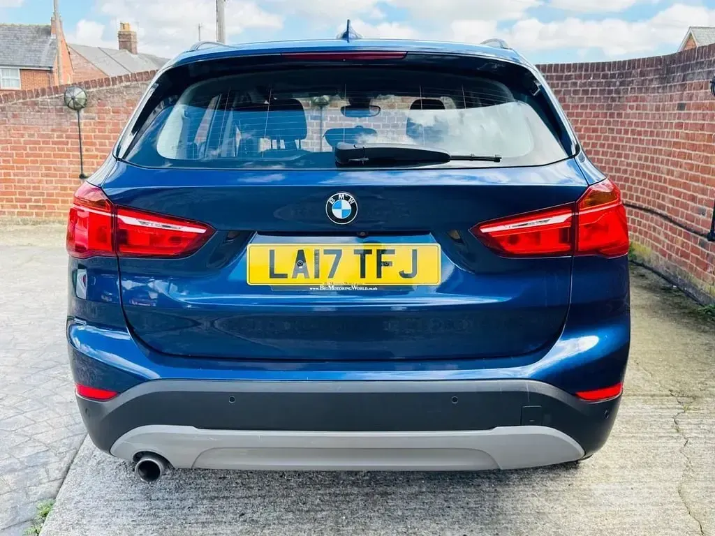 Begagnad BMW X1 Performance 150 HK (110 kW) 2017 Blå SUV