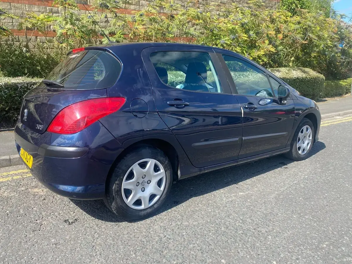 Used Peugeot 308 S 92 HP (67 kW) 2011 Blue Hatchback