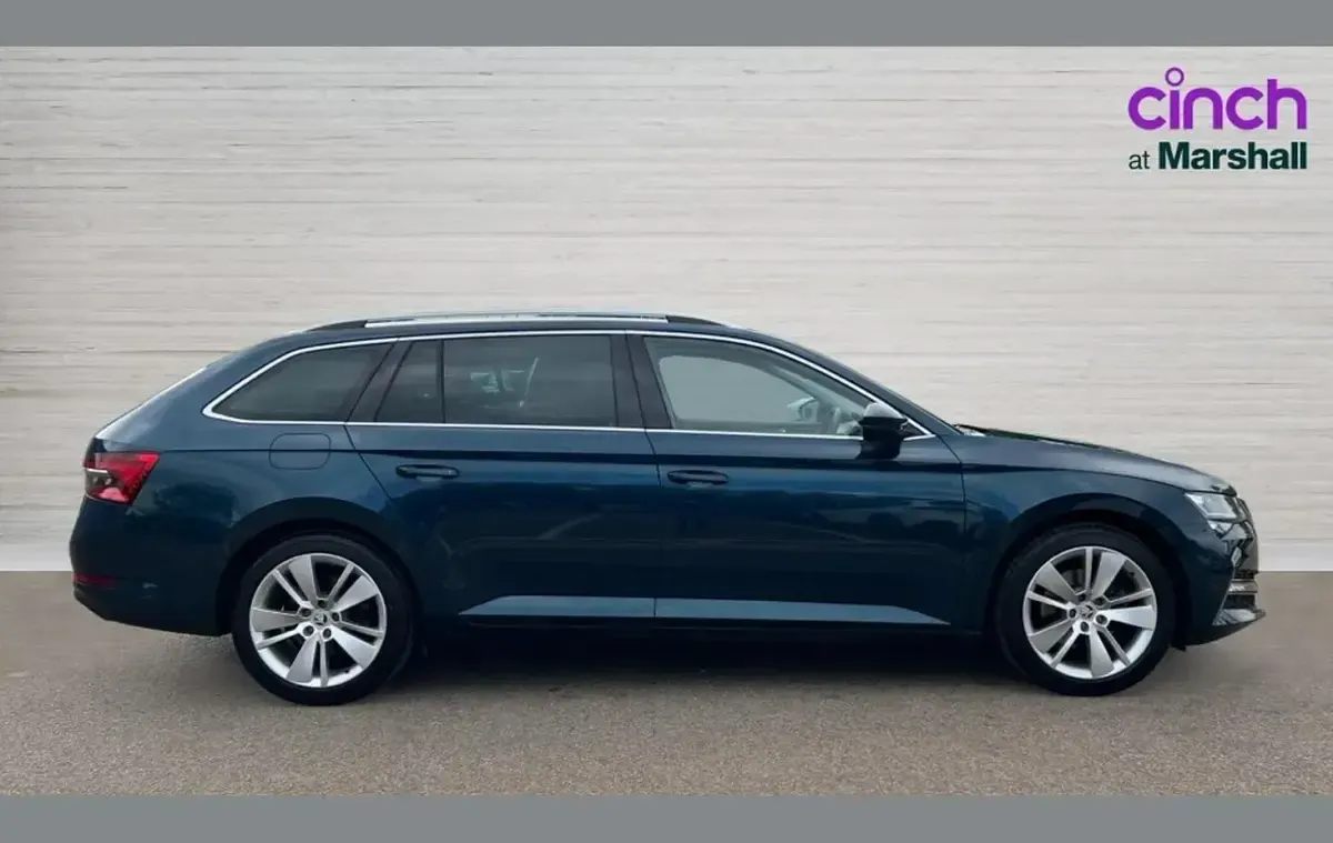 Used Skoda Superb SE L 214 HP (157 kW) 2020 Blue Estate