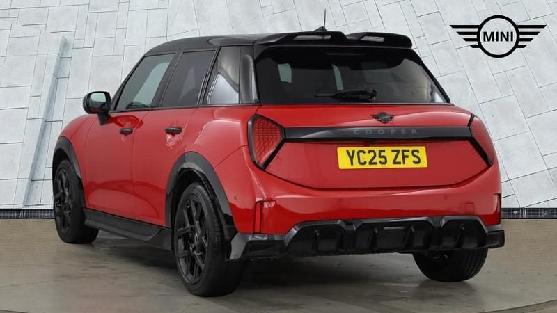 Used Mini Cooper Hatch 113 kW (154 HP) 2025 Red Hatchback