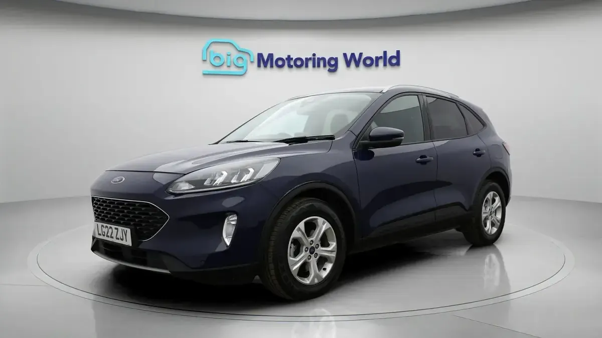 Used Ford Kuga Zetec 120 HP (88 kW) 2021 Blue SUV