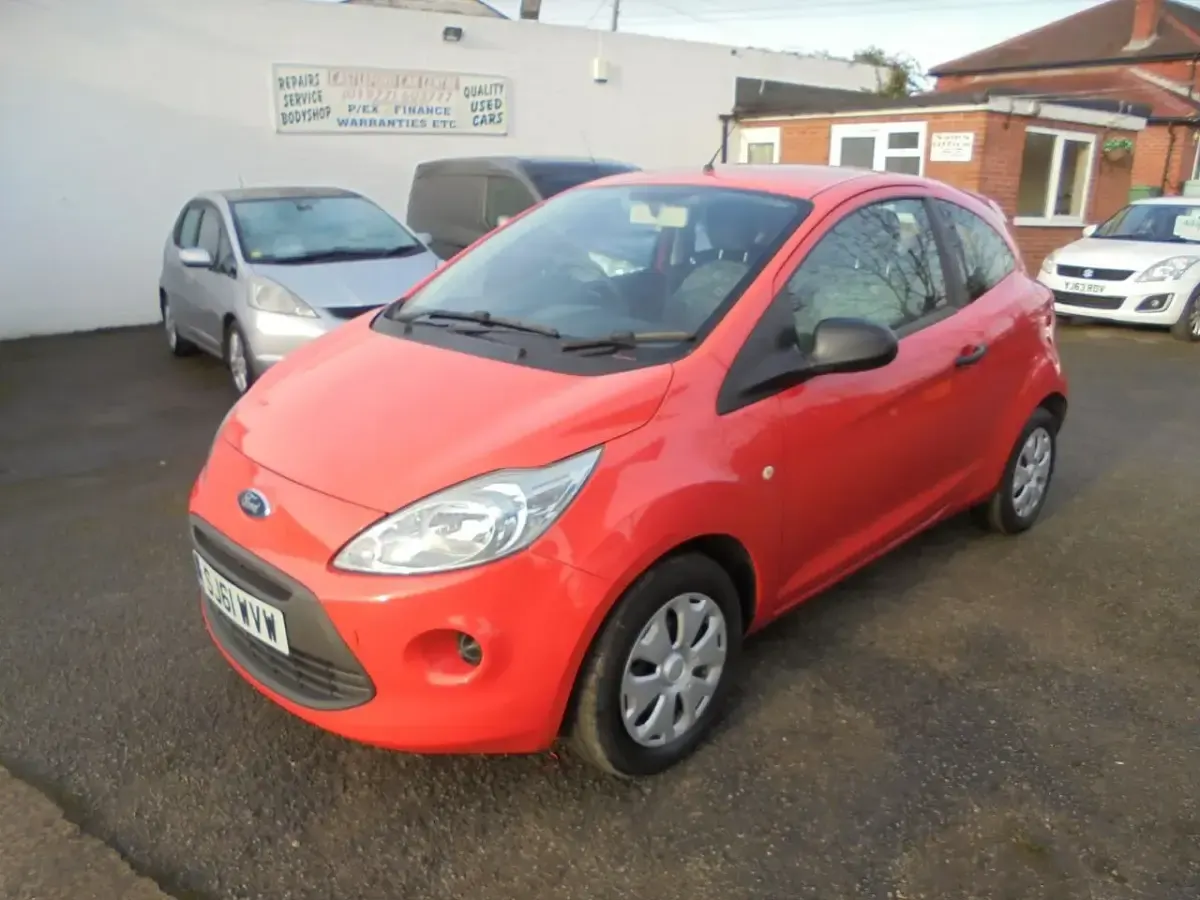 Used Ford Ka Studio 69 HP (50 kW) 2011 Red Hatchback