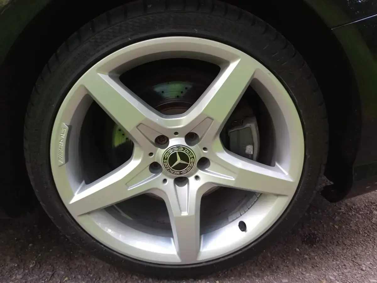 Usado Mercedes SL500 2012 Preto Cabrios