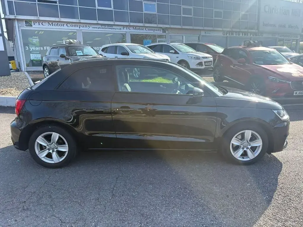 Used Audi A1 116 HP (85 kW) 2016 Black Hatchback