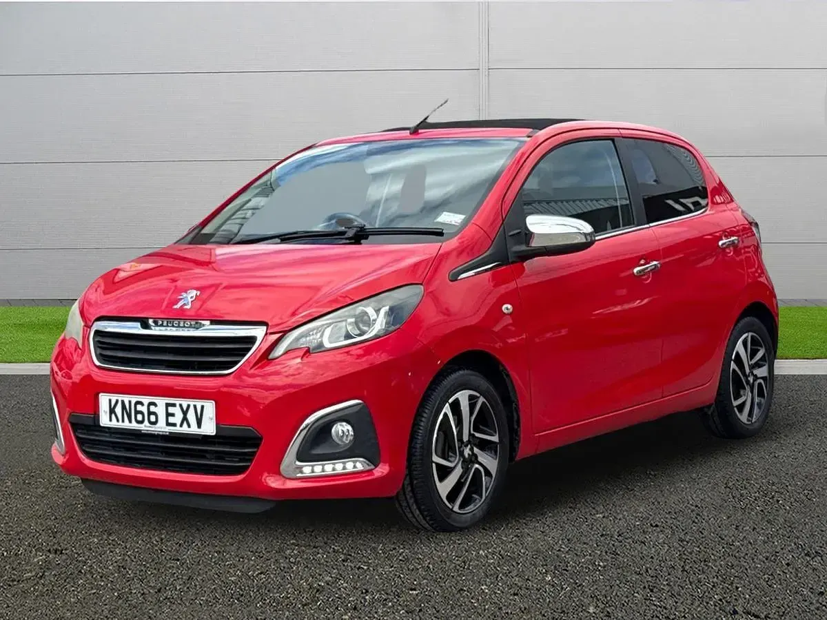 Used Peugeot 108 Allure 82 HP (60 kW) 2016 Red Hatchback