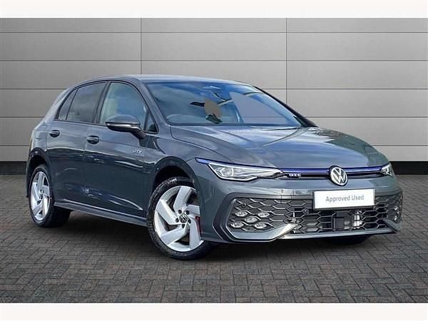 Grey New 2025 VW Golf VIII GTE Hatchback | £36,450 (Expensive) - Image 1/3