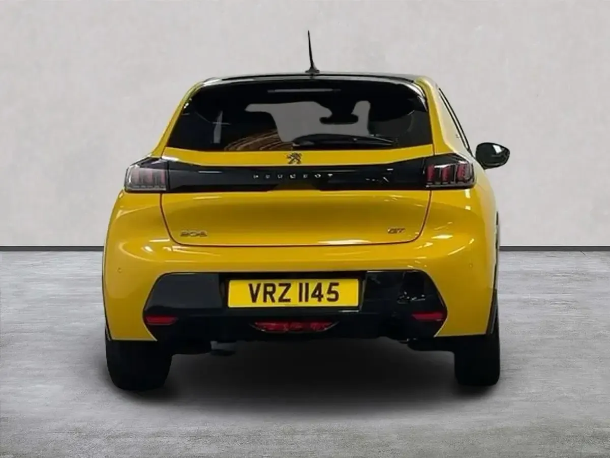 Used Peugeot 208 GTi 100 HP (73 kW) 2023 Yellow Hatchback