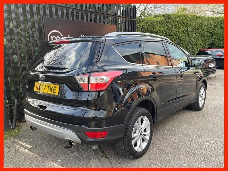 Used Ford Kuga Titanium 120 HP (88 kW) 2017 Black SUV