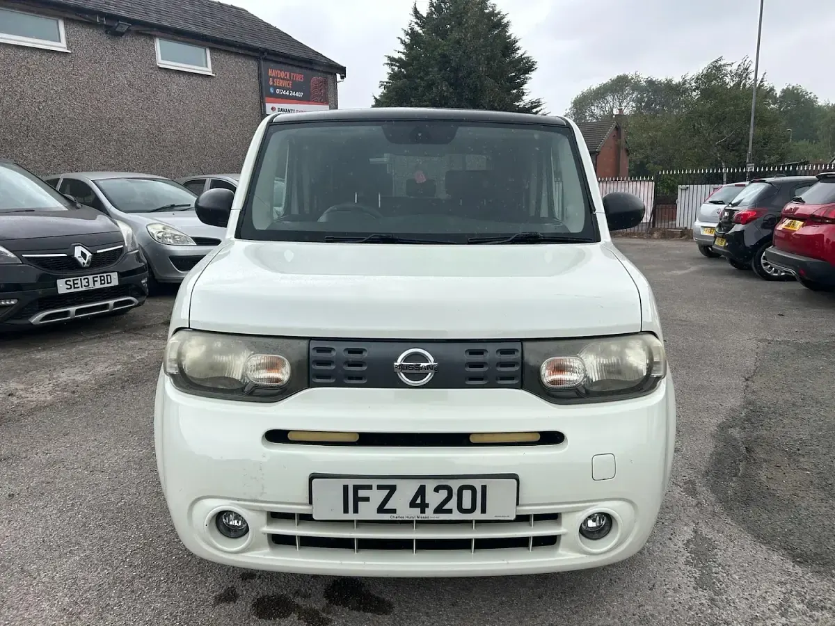 Used Nissan Cube 110 HP (80 kW) 2010 White Estate