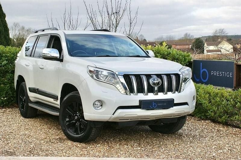 Used Toyota Land Cruiser 177 HP (130 kW) 2017 White SUV