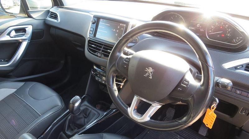 Usado Peugeot 2008 Allure 2018 Cinzento SUV