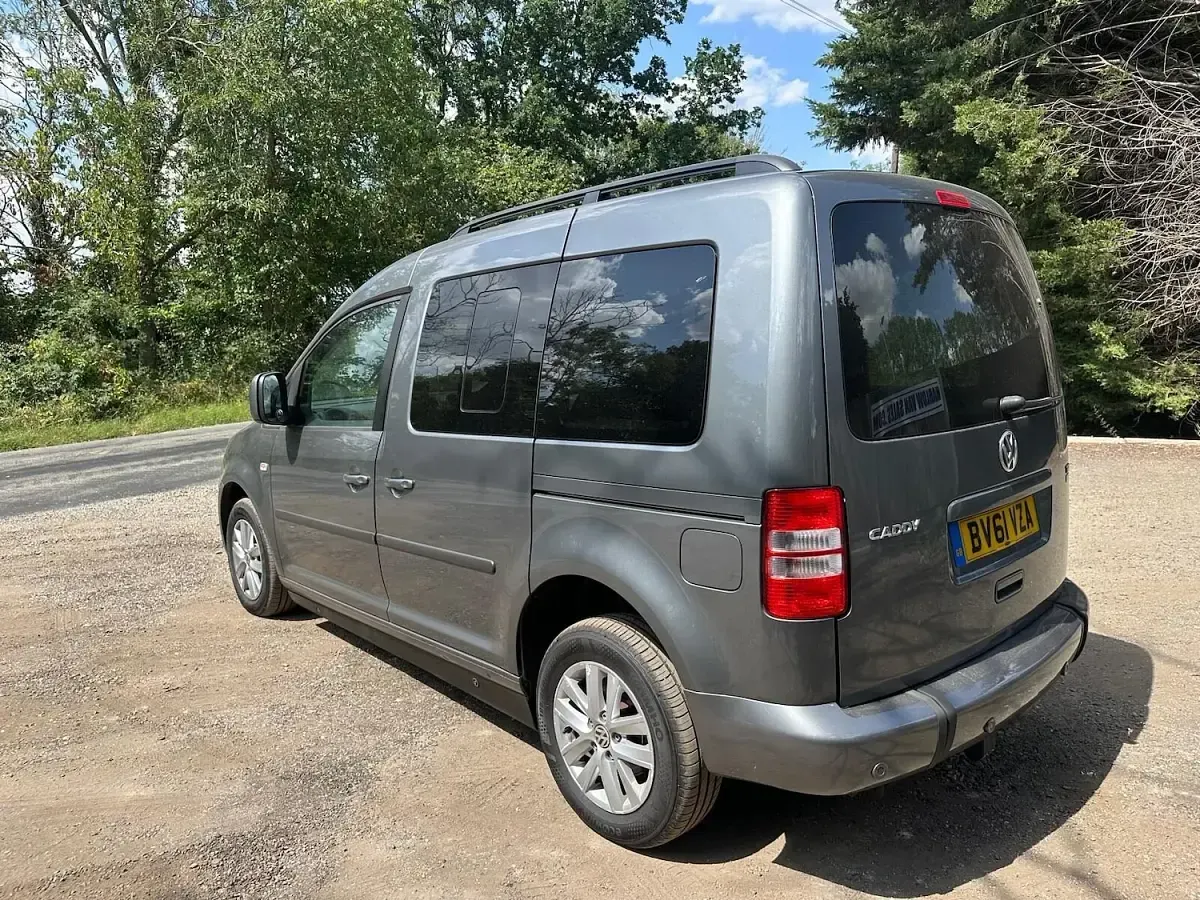 Used VW Caddy Life 102 HP (75 kW) 2011 Grey MPV