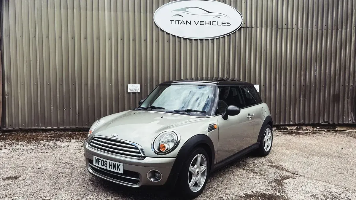 Used Mini Cooper D Hatch 110 HP (80 kW) 2008 Silver Hatchback