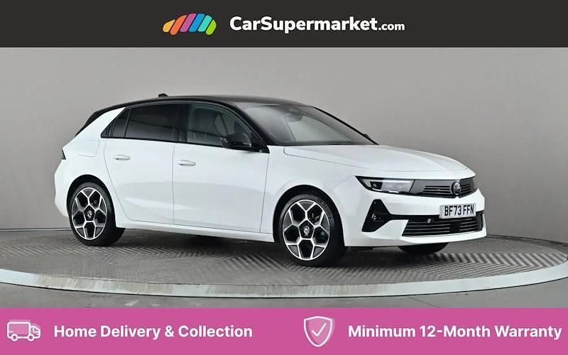 Used 2025 Vauxhall Astra Ultimate Hatchback | £19,097 (Good price) - Image 1/4