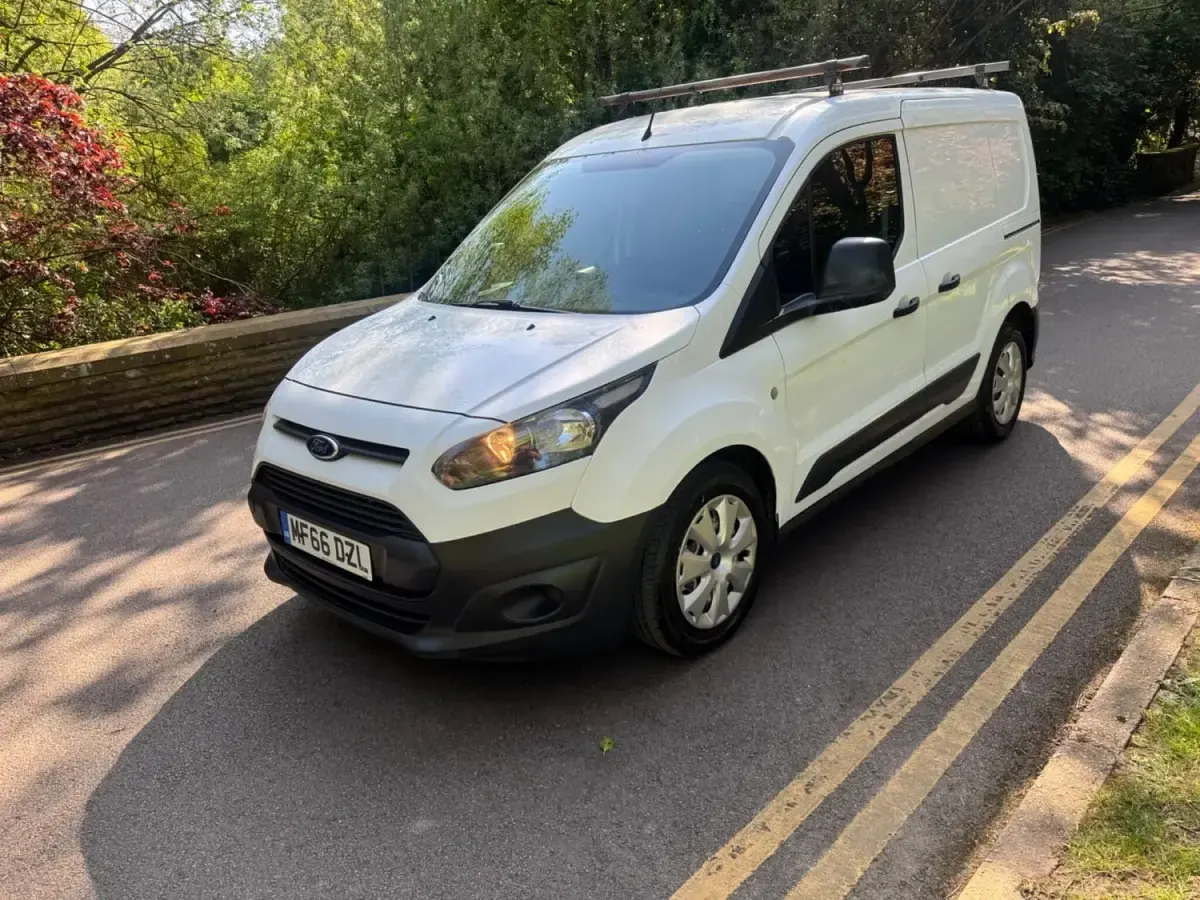Second-hand Ford Transit Connect 75 CP (55 kW) 2016 Alb Monovolum