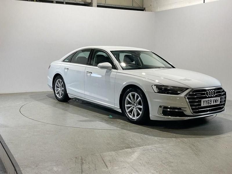 Used Audi A8 Advanced 286 HP (210 kW) 2019 White Sedan