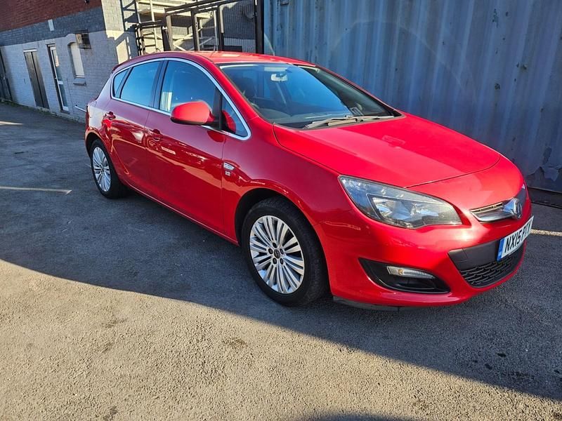 Used Vauxhall Astra Excite 2015 Red Hatchback