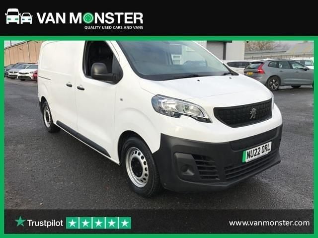 Used Peugeot e-Expert 100 kW (136 HP) 2022 White Van