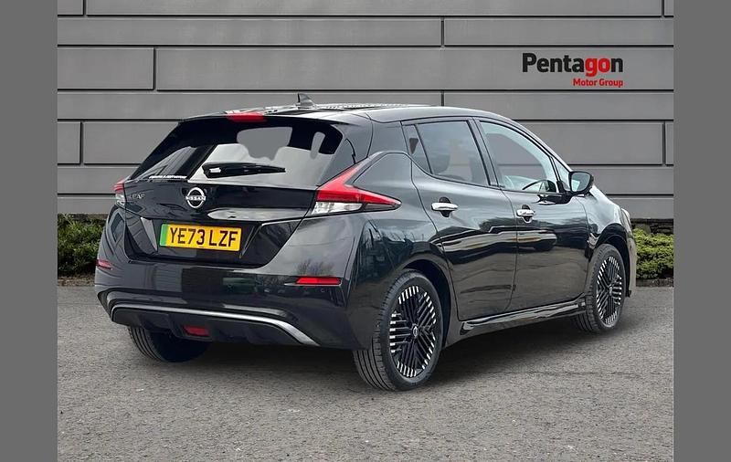 Used Nissan Leaf N-Connecta 110 kW (150 HP) 2023 Black Hatchback