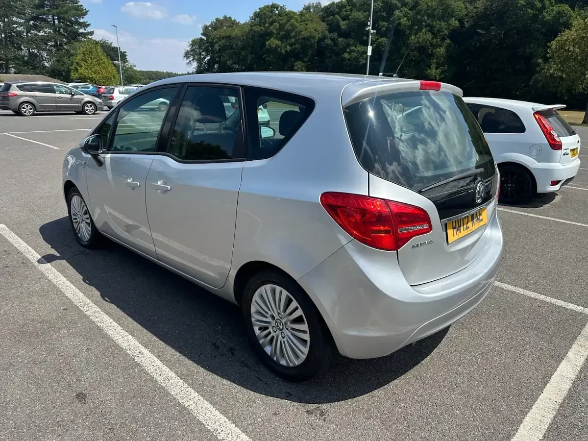 Used Vauxhall Meriva Excite 2012 Silver MPV