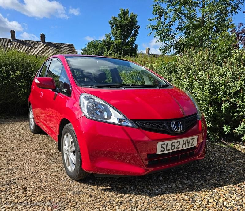 Red Used 2012 Honda Jazz ES Hatchback | £5,995 (Fair price) - Image 1/4