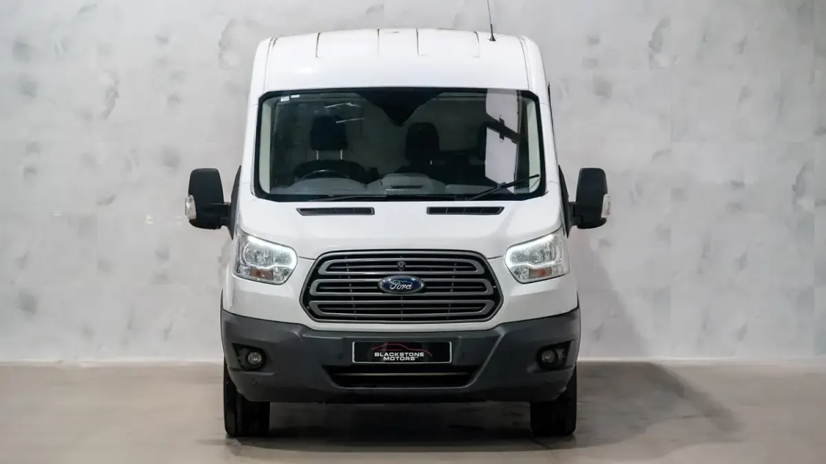 Usado Ford Transit 130 CV (95 kW) 2019 Blanco Van