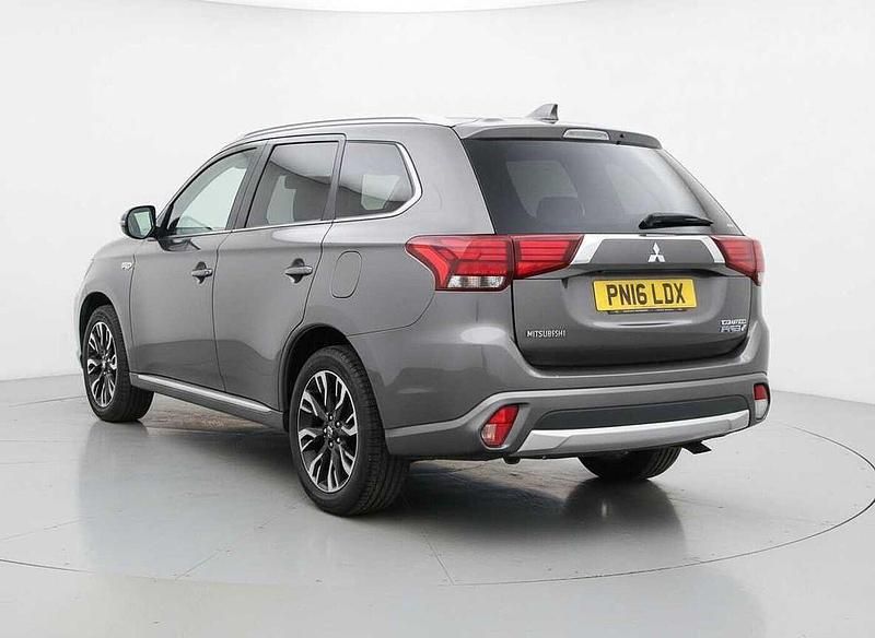 Used Mitsubishi Outlander P-HEV 2016 Brown Estate