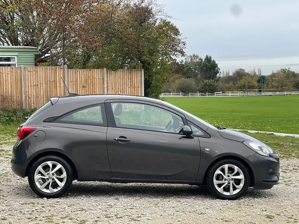Used Vauxhall Corsa 90 HP (66 kW) 2015 Grey Hatchback